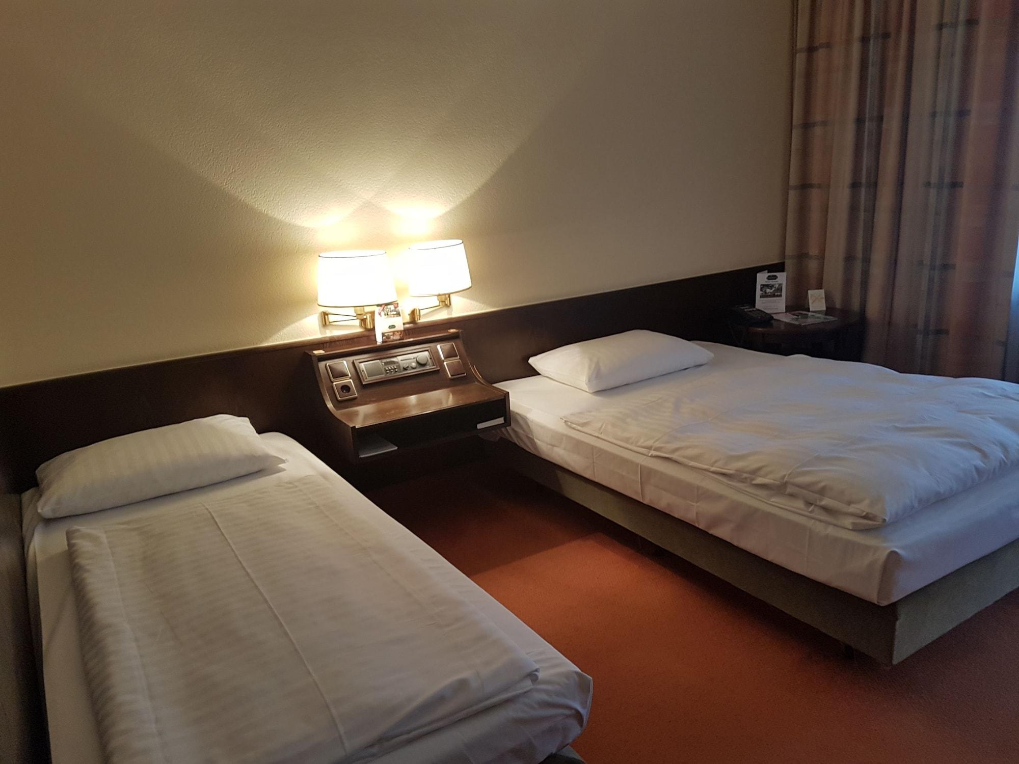 Parkhotel Frankfurt-Roedermark Rodgau Extérieur photo