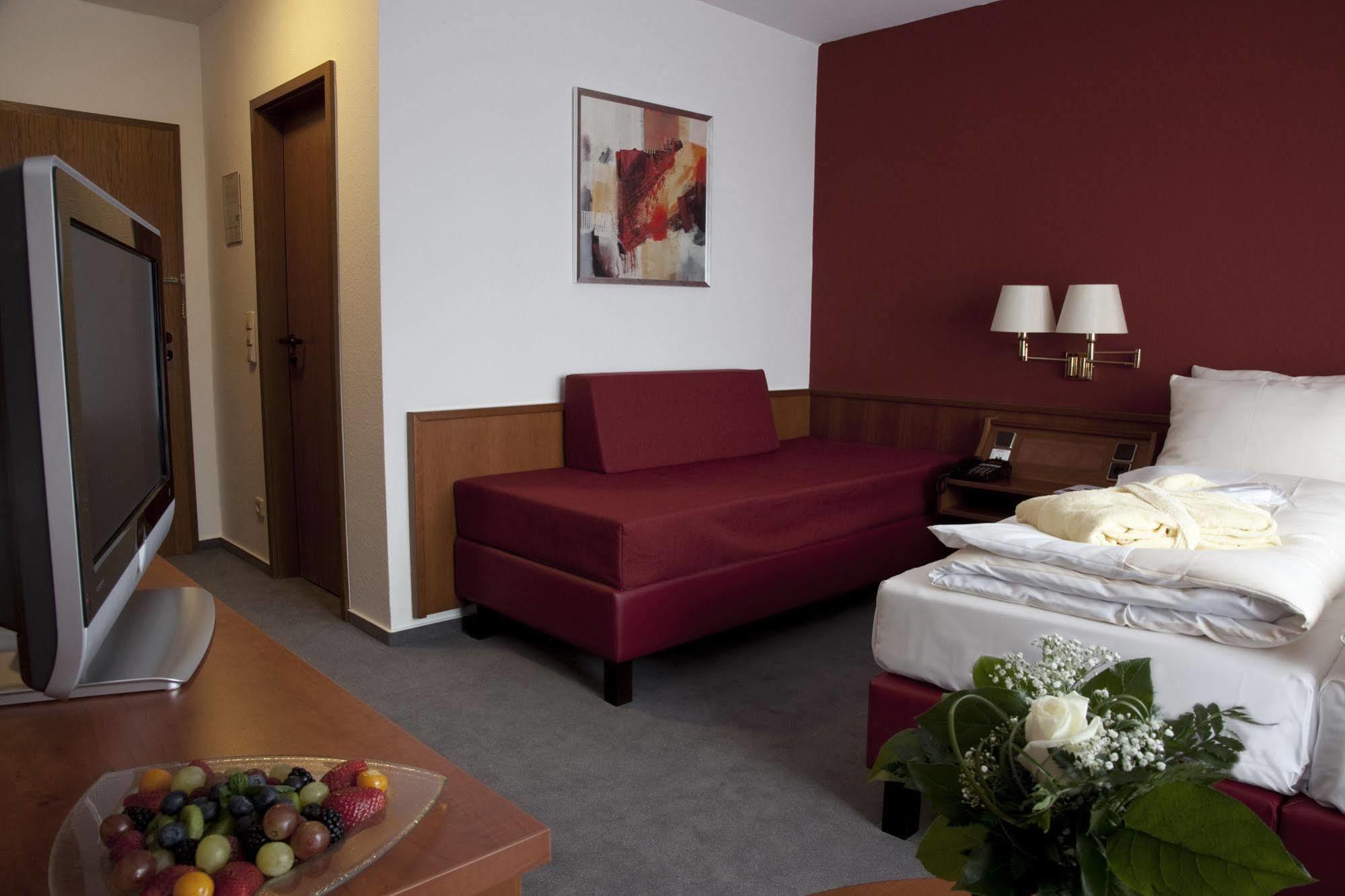 Parkhotel Frankfurt-Roedermark Rodgau Extérieur photo